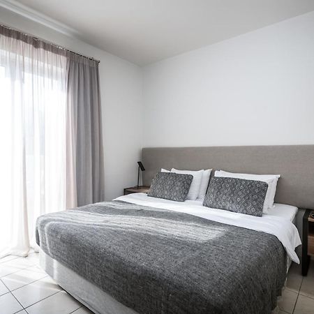 More Meni Residence & Suites คอสทาวน์ ภายนอก รูปภาพ