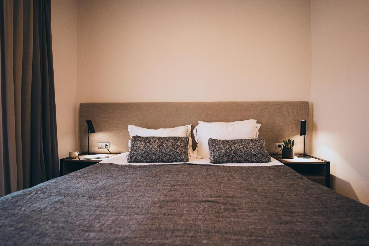 More Meni Residence & Suites คอสทาวน์ ภายนอก รูปภาพ