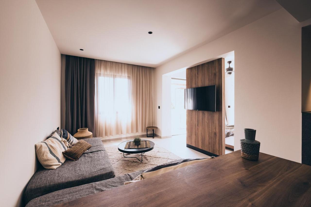 More Meni Residence & Suites คอสทาวน์ ภายนอก รูปภาพ